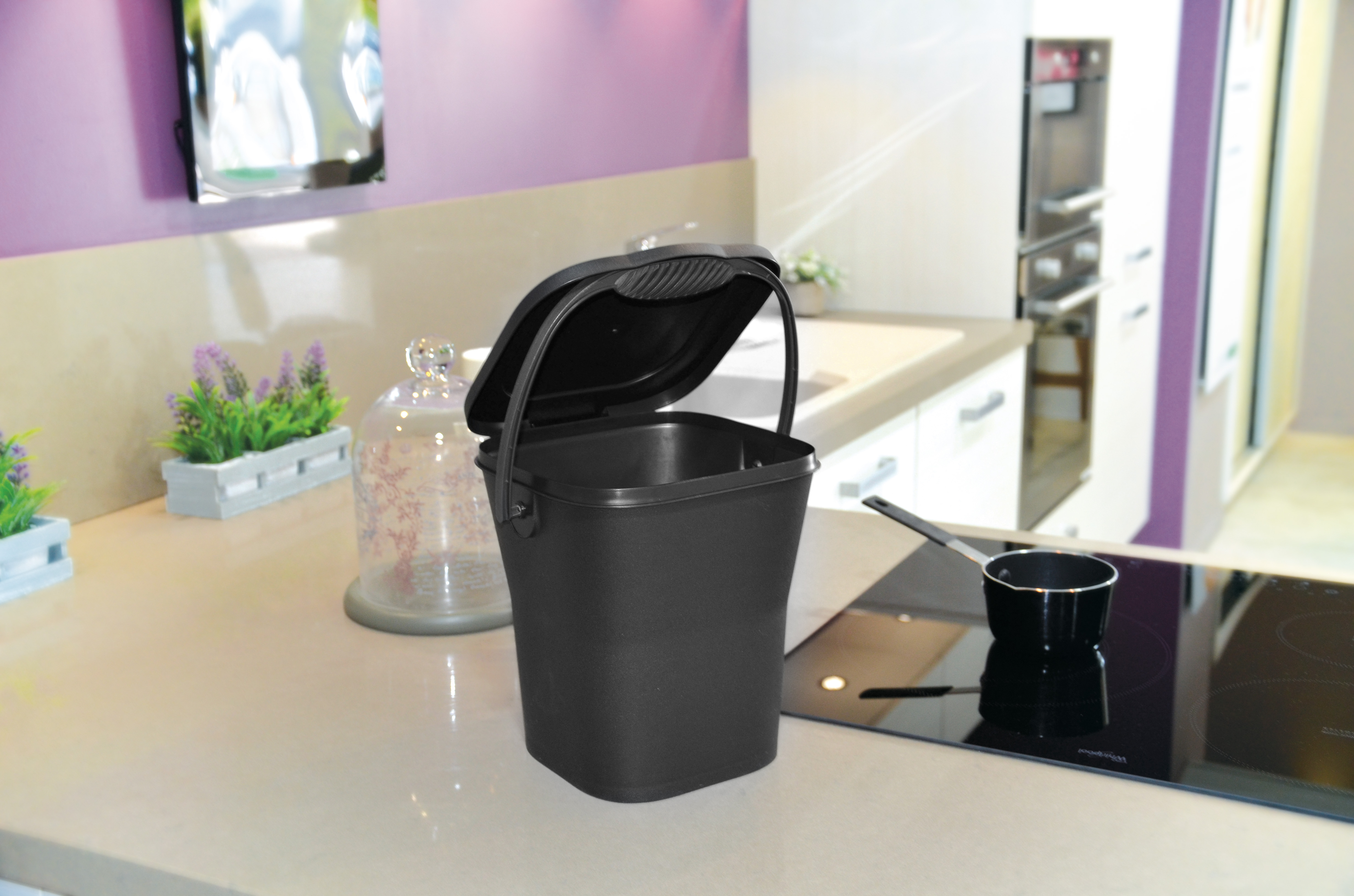 Poubelle de table à compost pour la cuisine : pratique et sans odeur ! -  Tout allant vert, le guide des produits écolos et bios
